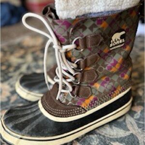 Sorel Womens Colorful Patterned Snow Boots